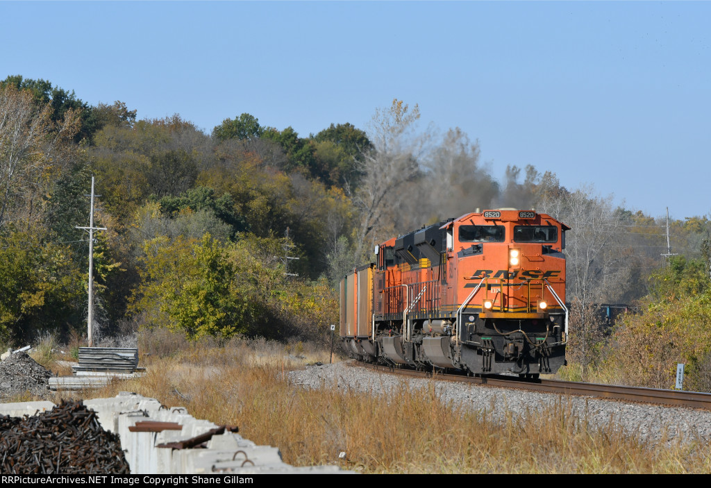 BNSF 8520